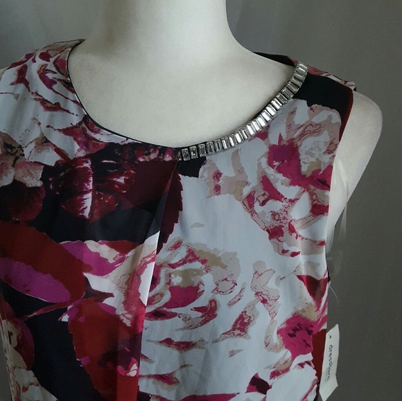 Dressbarn sleeveless purple floral blouse top flowy small new with tags work - Picture 5 of 6